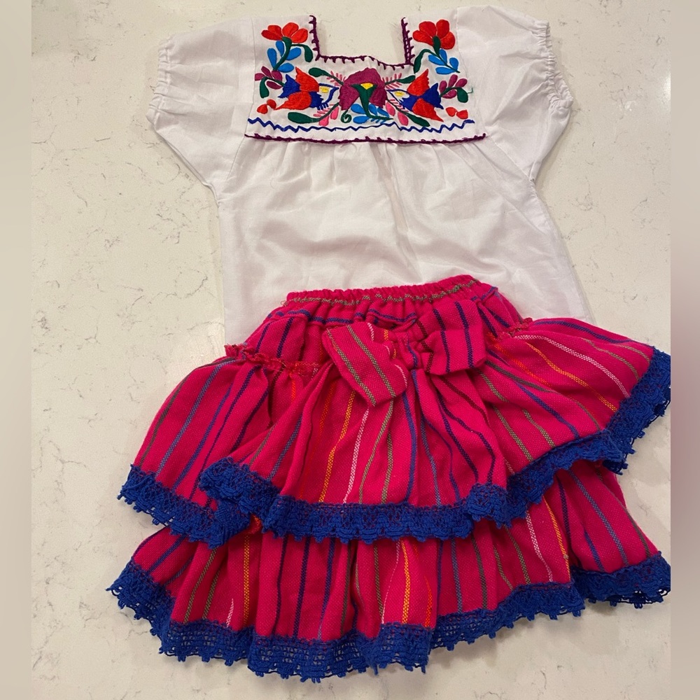 Little girl embroidered shirt and skirt with built-in bloomers